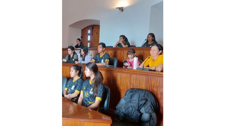 Visita de 33 alumnos