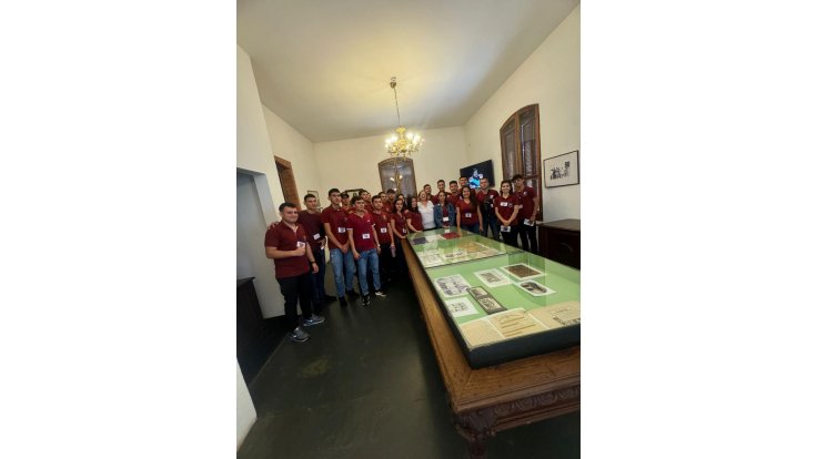 Varias visitas estudiantiles en El Cabildo