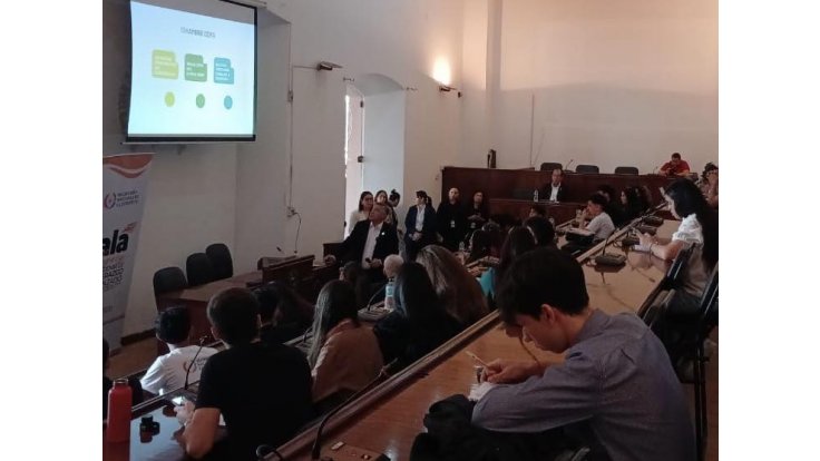 El Cabildo, encuentro de jóvenes líderes c