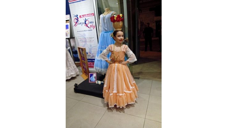 Exitosa apertura de muestra