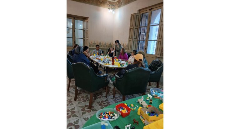 Noviembre con legos y letras