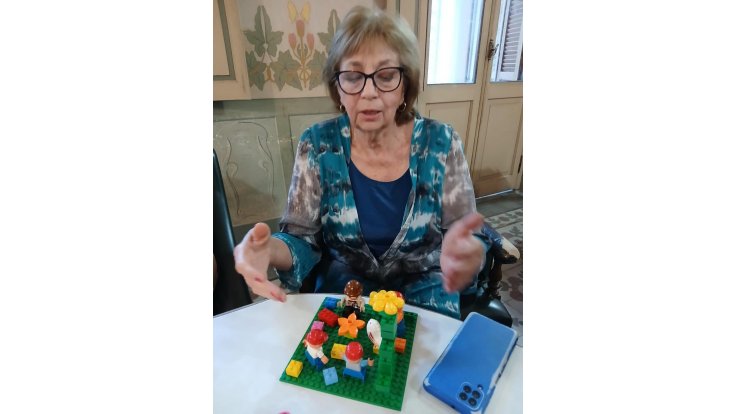 Noviembre con legos y letras