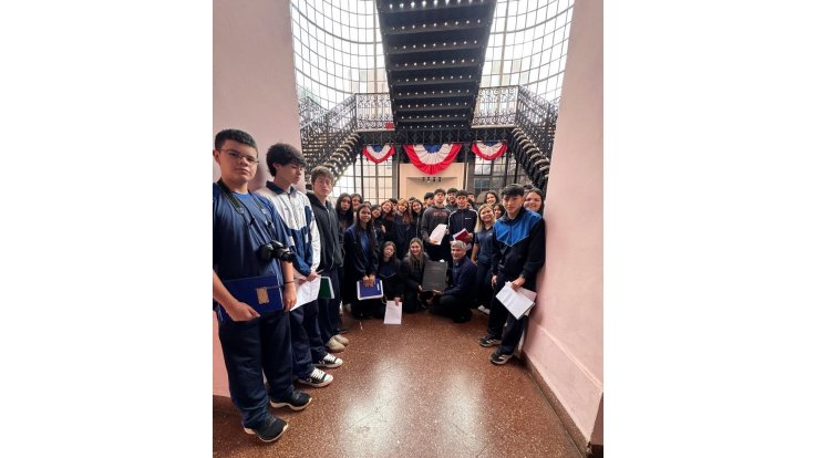 Visita de estudiantes al Cabildo