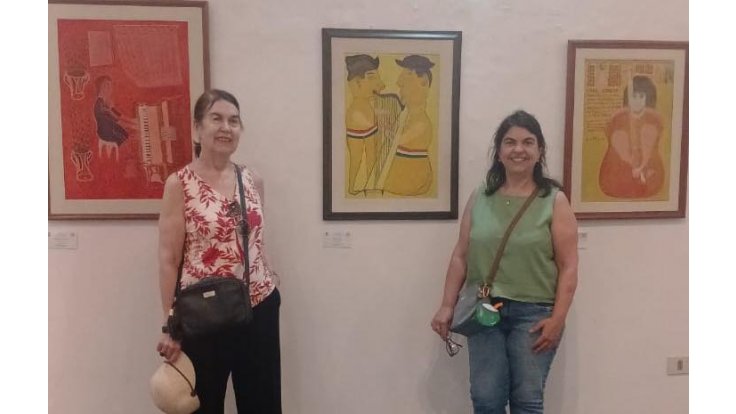 Turistas de diversas partes del mundo