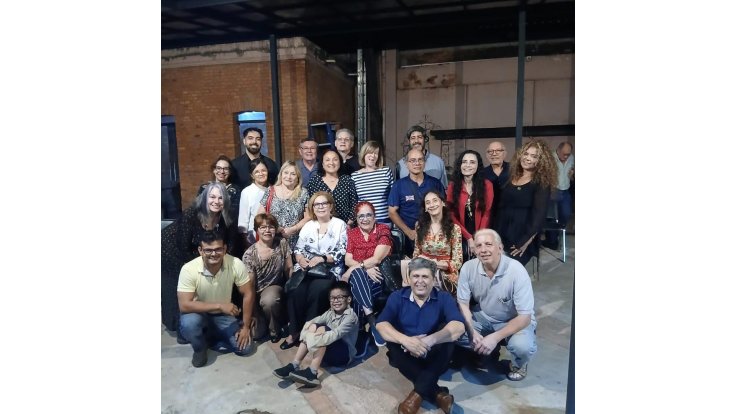 Emocionante “Atardecer Literario”