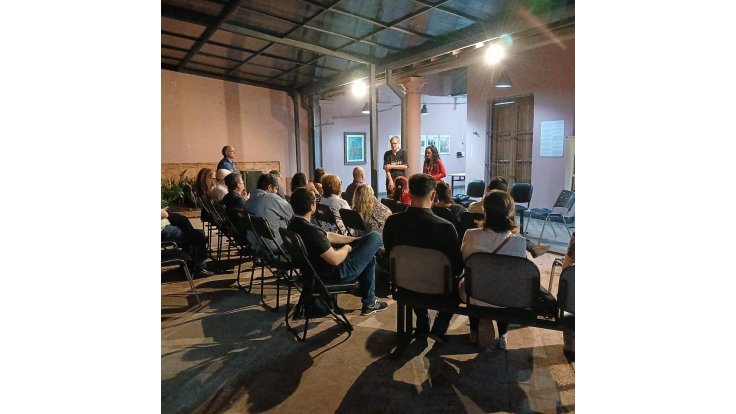 Emocionante “Atardecer Literario”