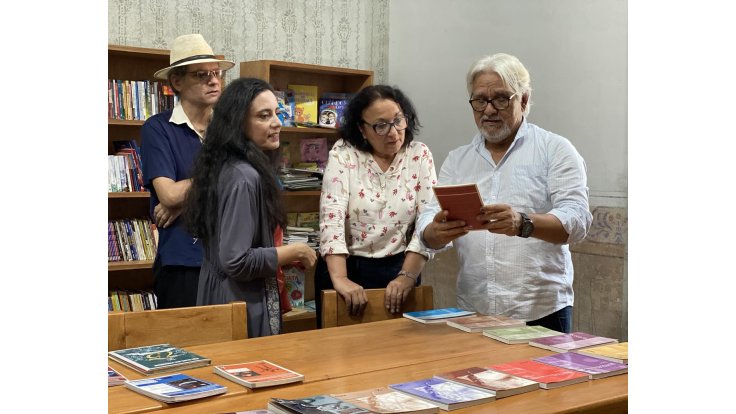 Centro PEN Paraguay donó colección de revistas