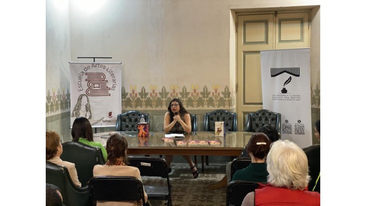 Escritora colombiana Andrea Salgado