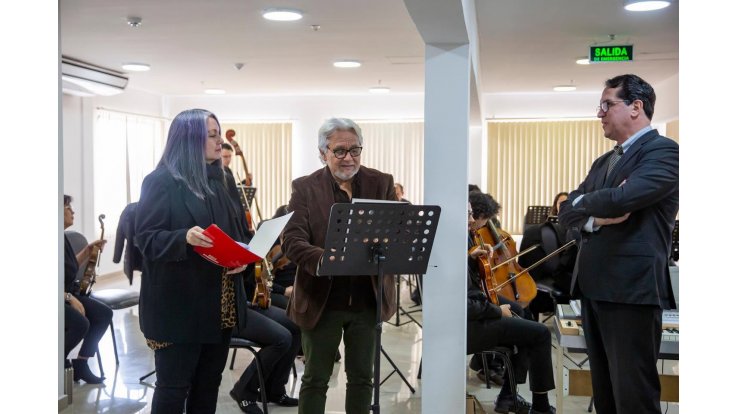 Entre Versos y Melodías