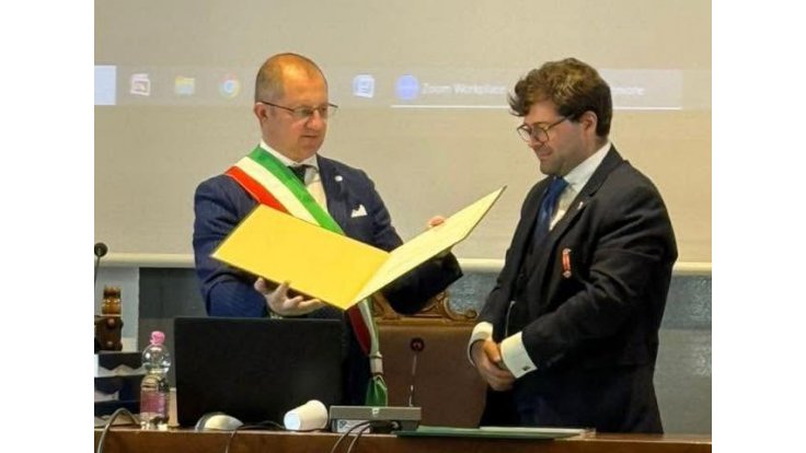 Stefano Paveti, fue distinguido en Italia