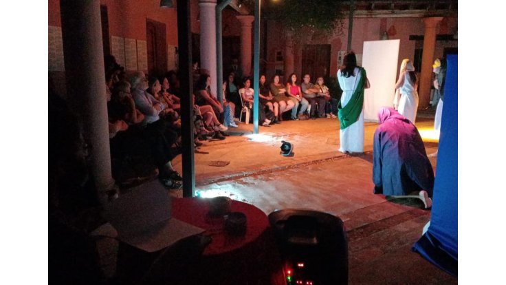 Presentaron “Las Troyanas”