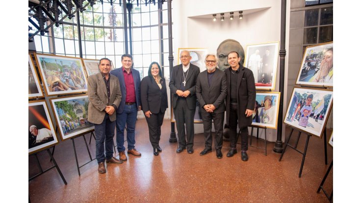 Exposición fotográfica de Francisco I en Paraguay