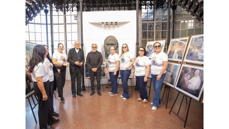 Exposición fotográfica de Francisco I en Paraguay