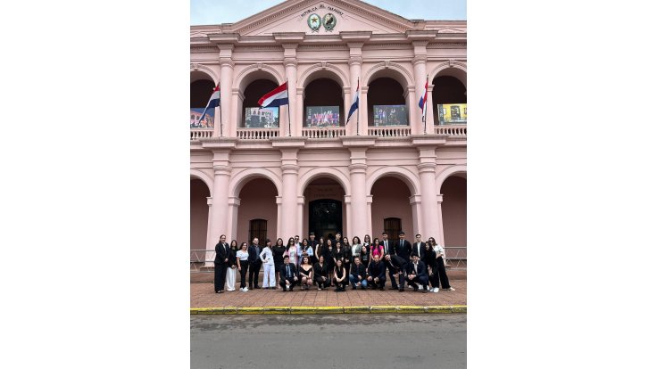 Estudiantes de Derecho en el Cabildo