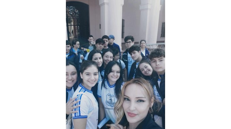 Alumnos de colegios y escuela