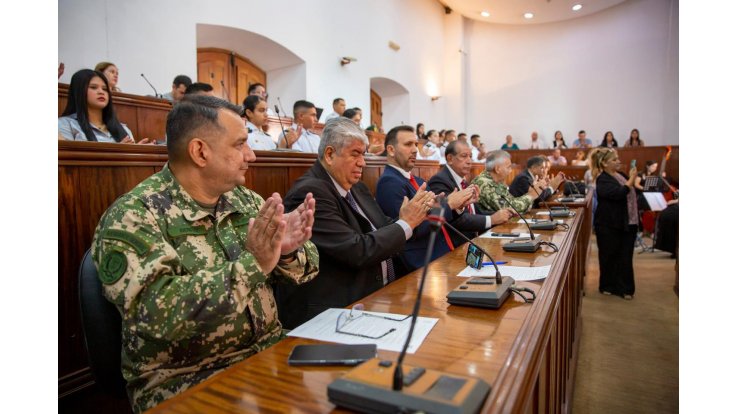 Himno, danza, poesía y reflexión