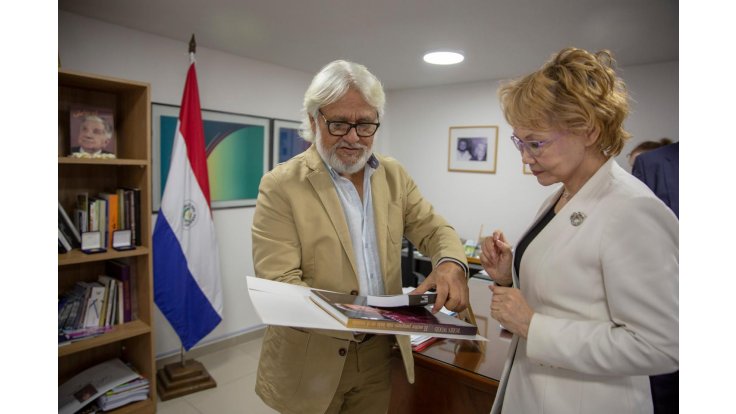 Paraguay y Rusia