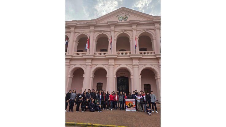 Numerosas personas visitaron El Cabildo