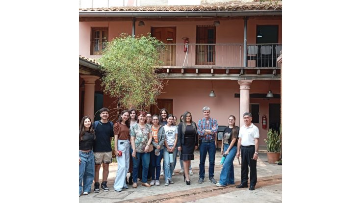 Estudiantes de la Universidad Americana