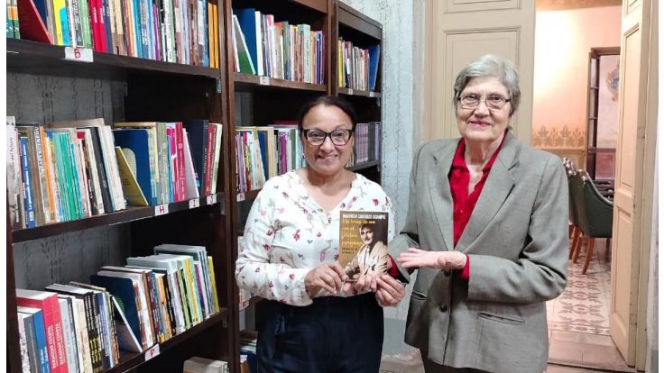 Importante donación de libros