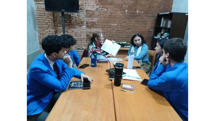 Diálogo entre escritores y jóvenes lectores