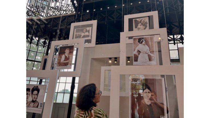 Exposición Creativa y Artística