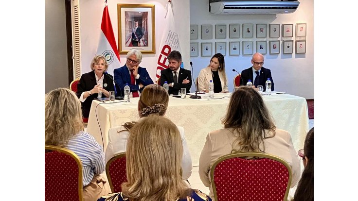 Conversatorio Diplomacia Cultural del CEID